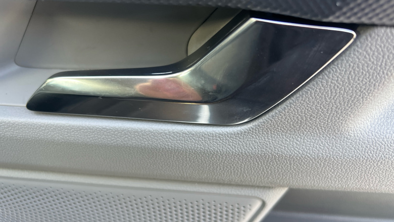 Ford Transit Custom 280 L2 Diesel Fwd 2.0 EcoBlue 136ps H1 Van Limited